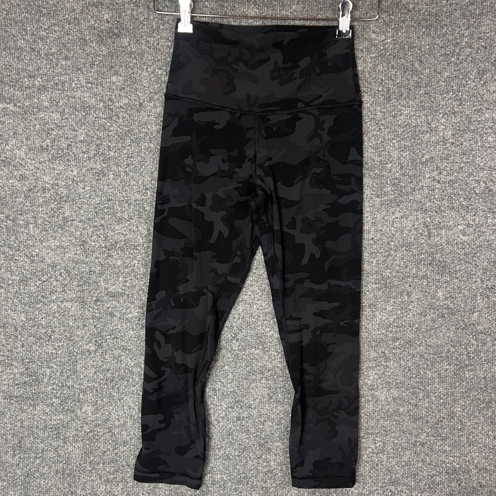 Lululemon‎ Align High Rise Camo Capri Leggings Womens Size 4